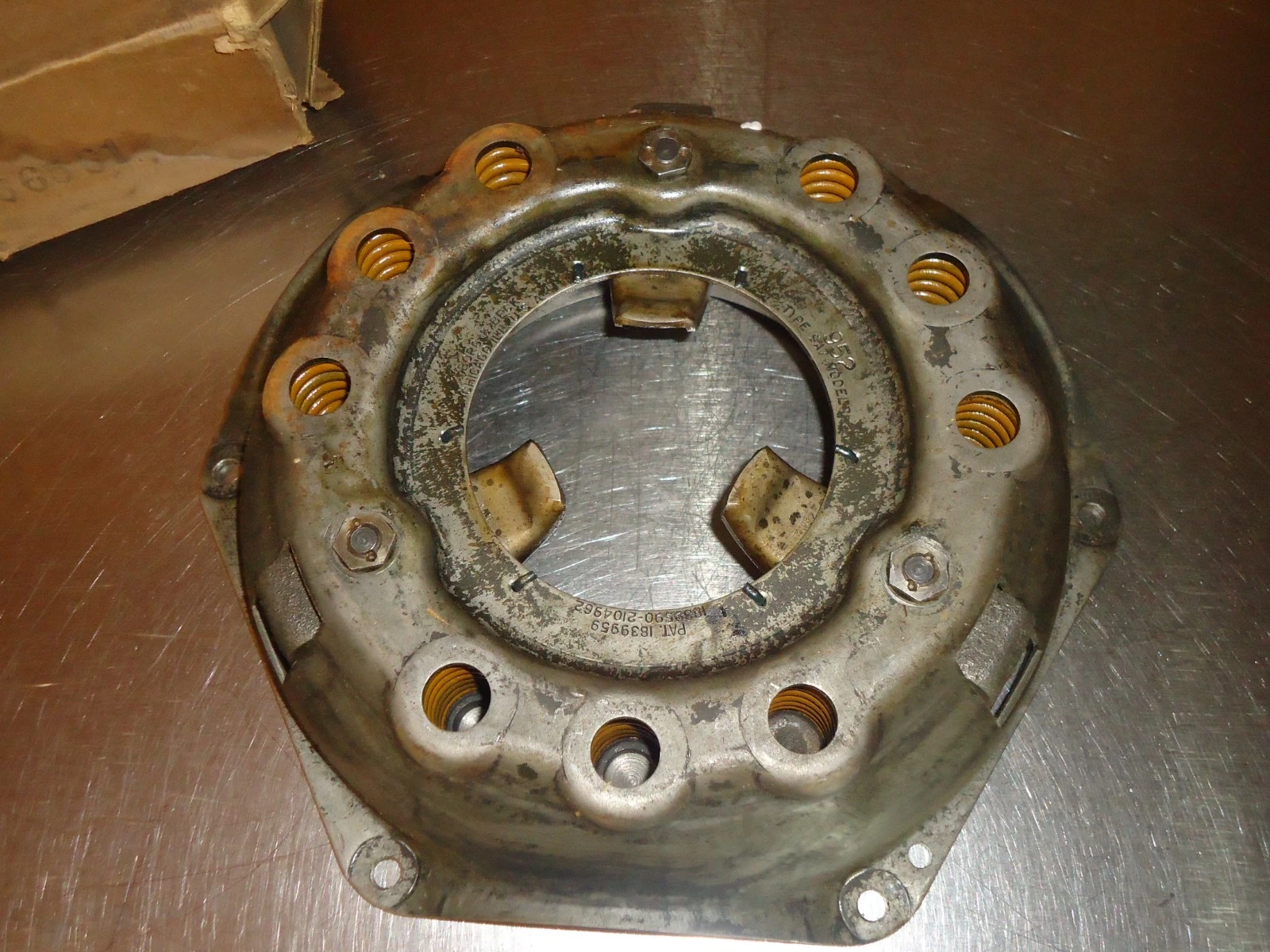 PRESSURE PLATE