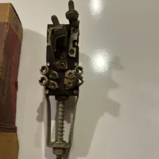 HEADLIGHT SWITCH