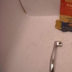 SEAT GUIDE HANDLE
