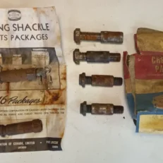 SPRING SHACKLE