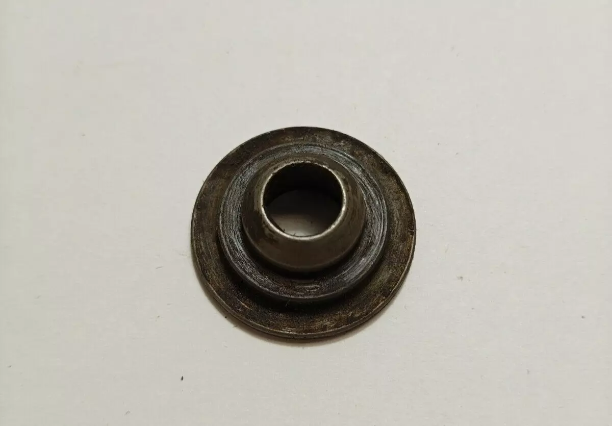 VALVE SPRING RETAINER