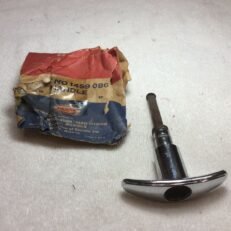 TAIL GATE HANDLE