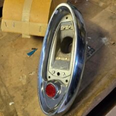 TAIL BEZEL