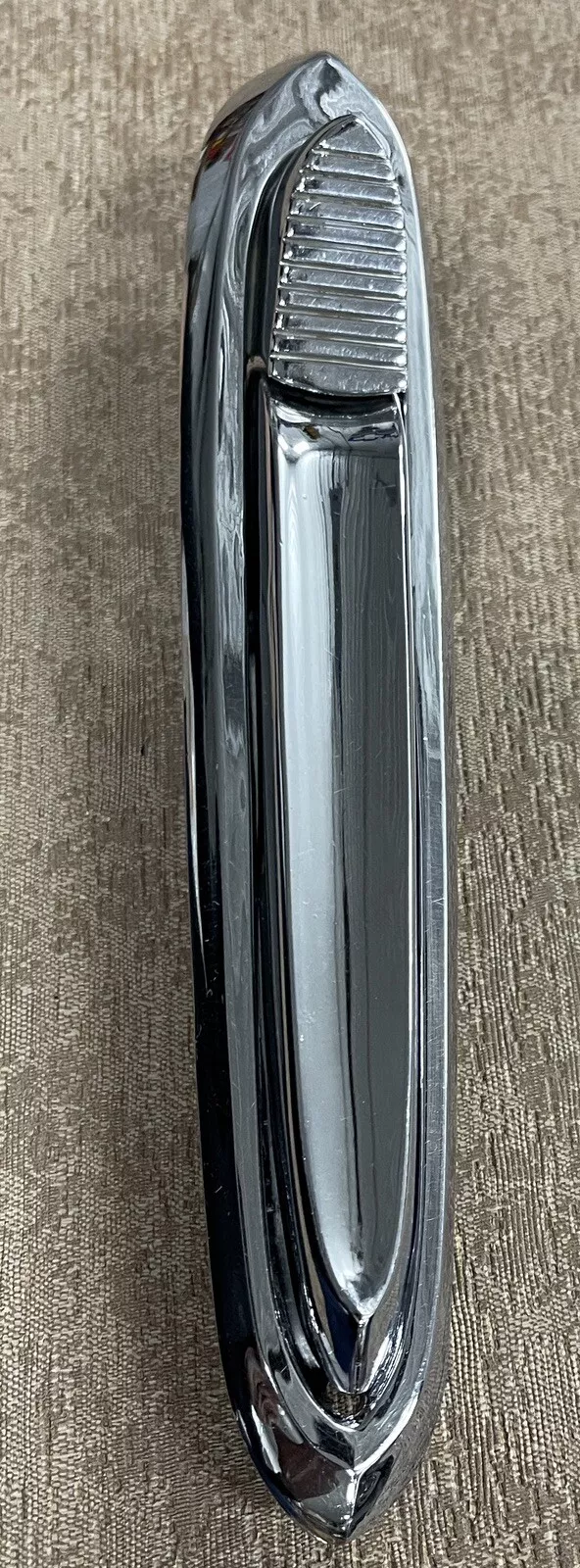 DOOR HANDLE