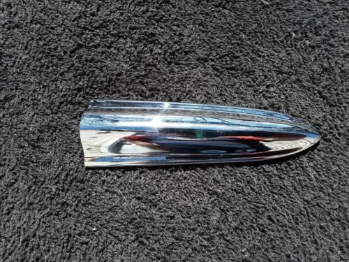 FENDER MOULDING