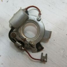 BREAKER PLATE