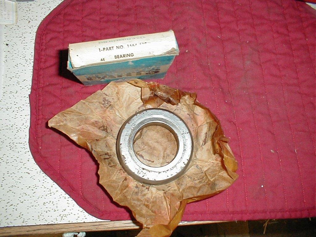 CLUTCH RELEASE BEARING