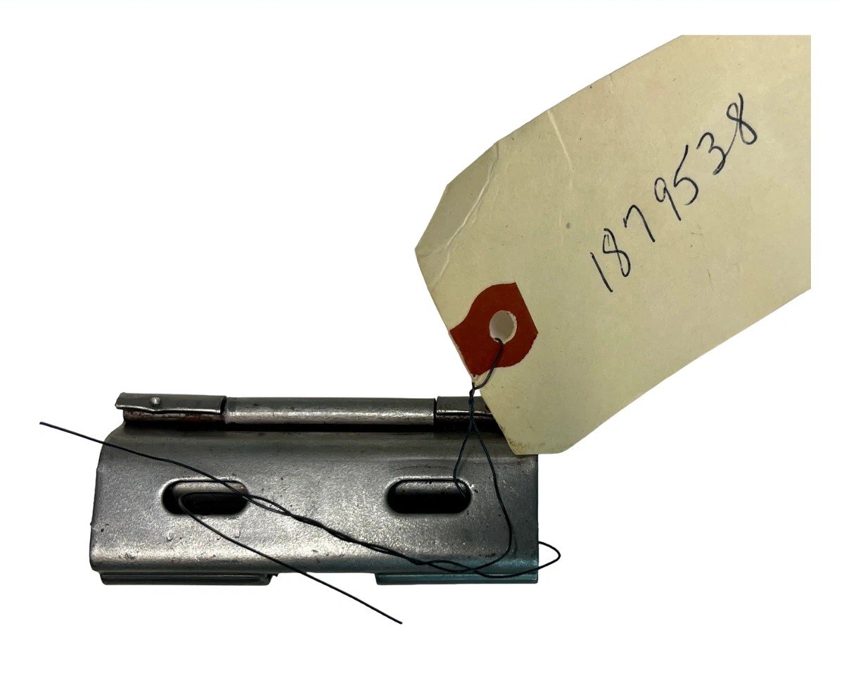 FUEL FILLER HINGE