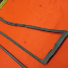 VENT WING WEATHERSTRIP