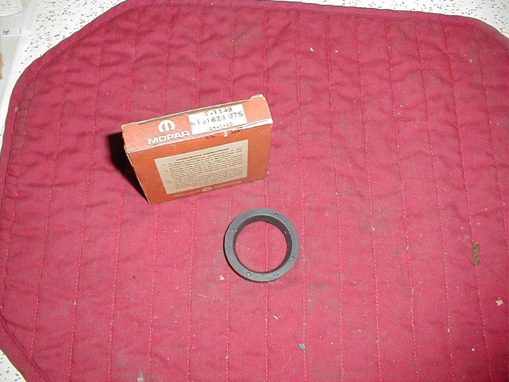 TRANS REAR OIL SEAL