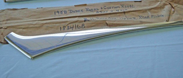 QUARTER MOULDING