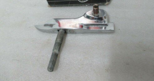 VENT WING BRACKET