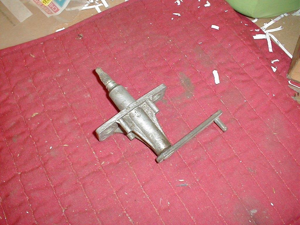 WIPER PIVOT