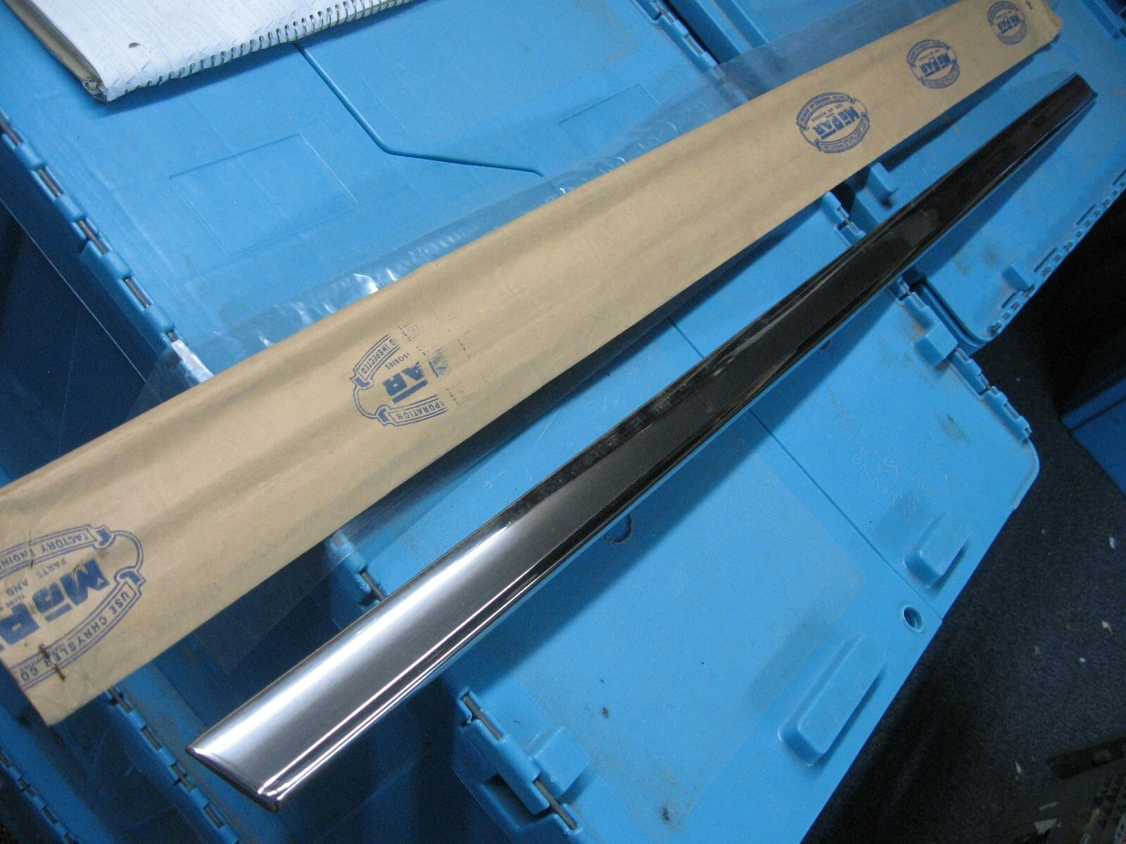 QUARTER MOULDING