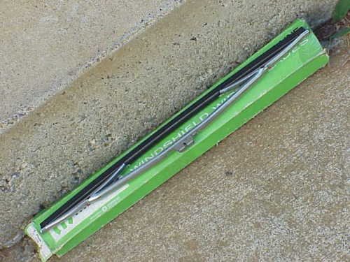 WIPER BLADE