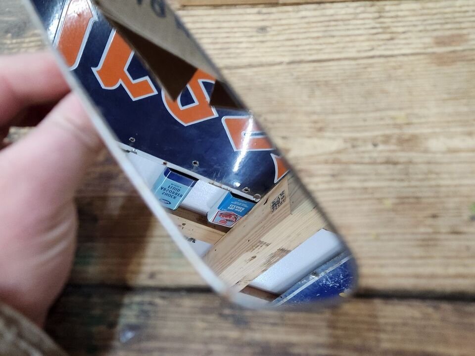 INSIDE R/V MIRROR