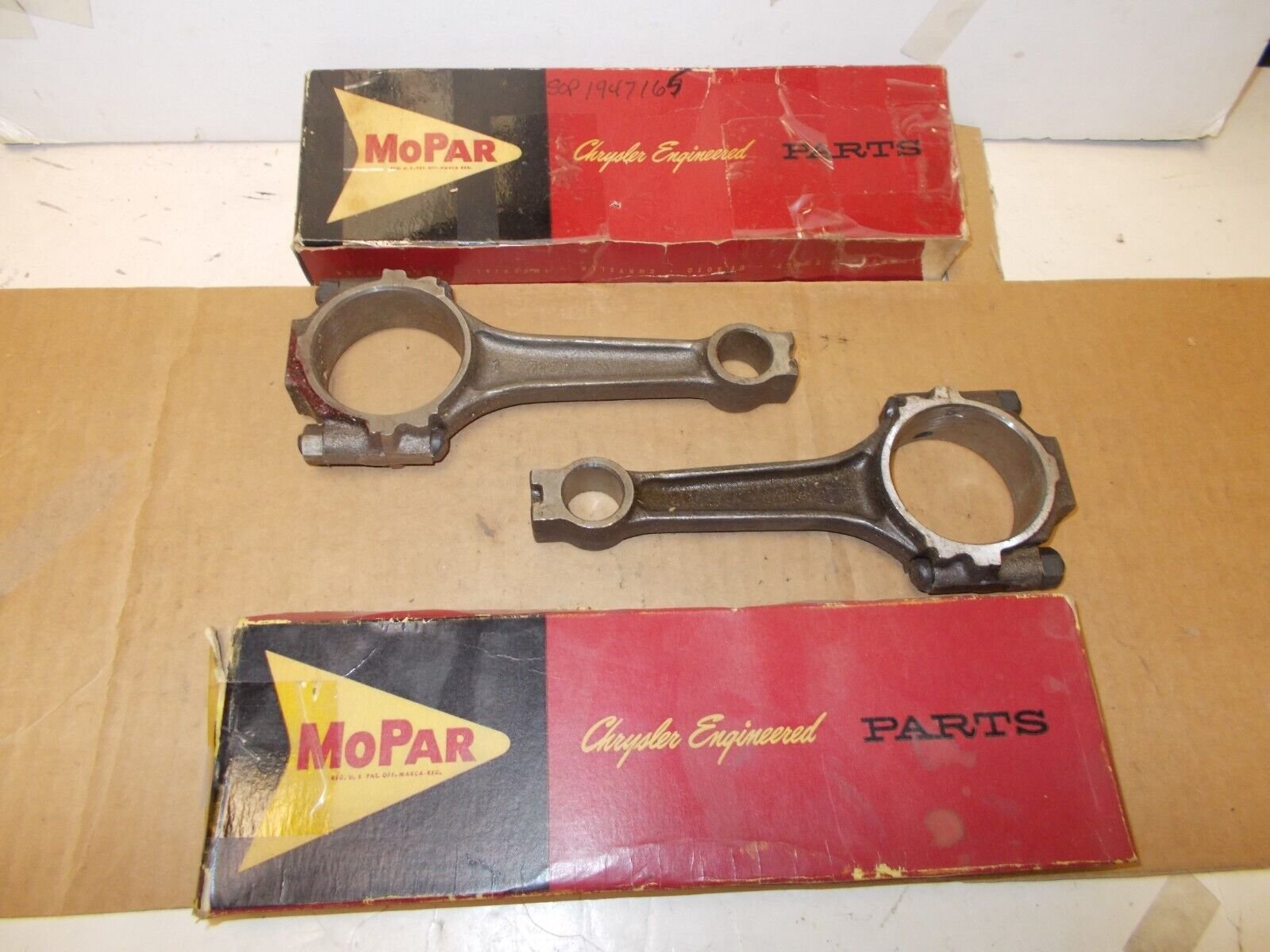 CONNECTING ROD