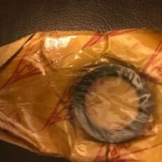 TRANS FRONT SEAL