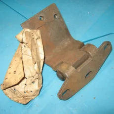 DOOR HINGE
