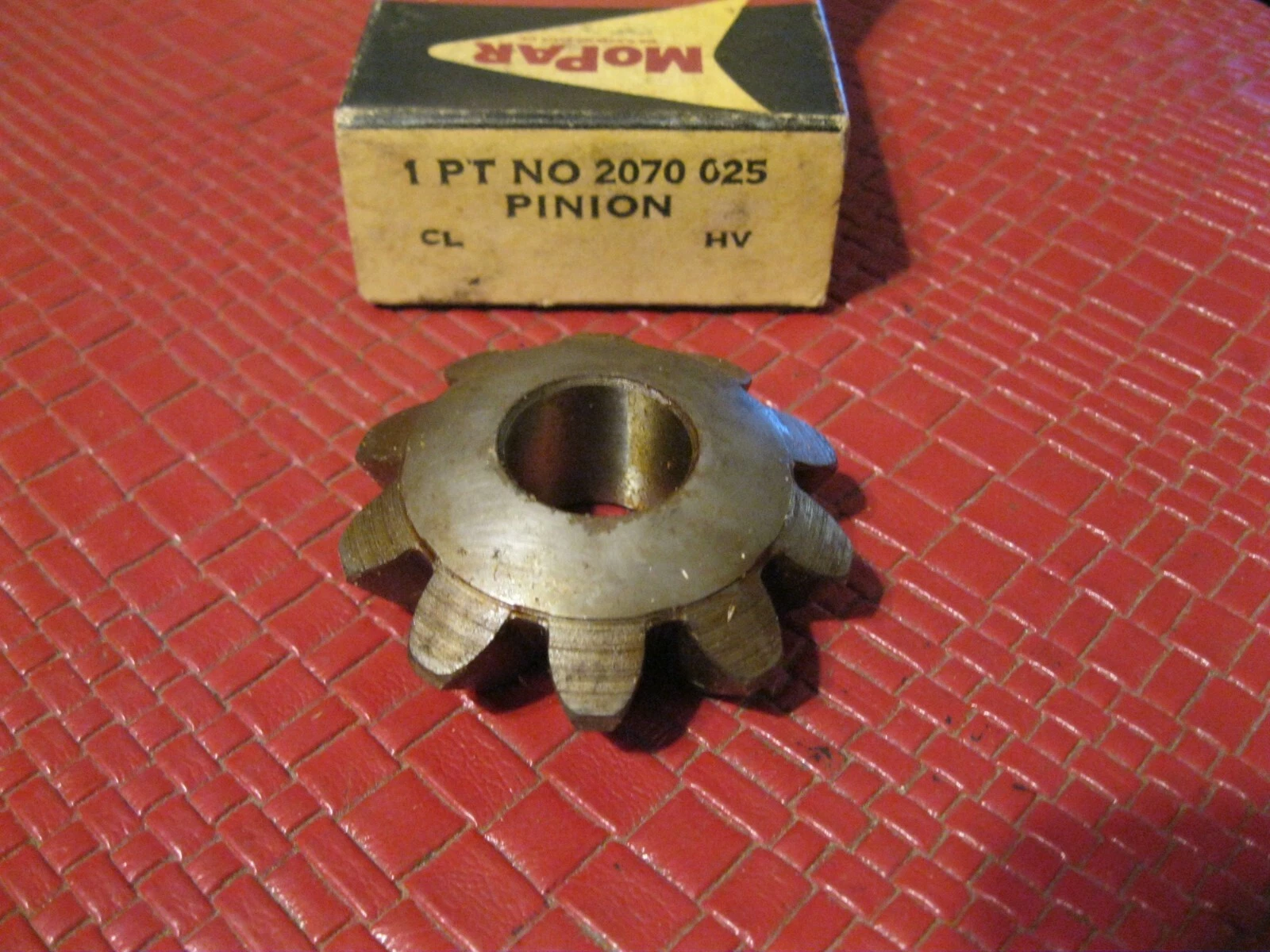NOS Mopar Differential Rear Pinion Gear 1960-5 Dodge & Plymouth A Body Models With 7 1/4 Rear Gear - Image 2