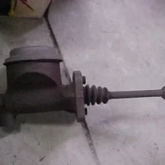 MASTER CYLINDER