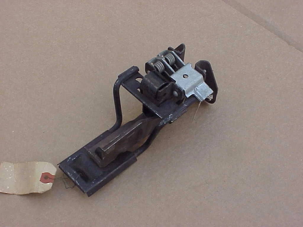 HOOD LATCH