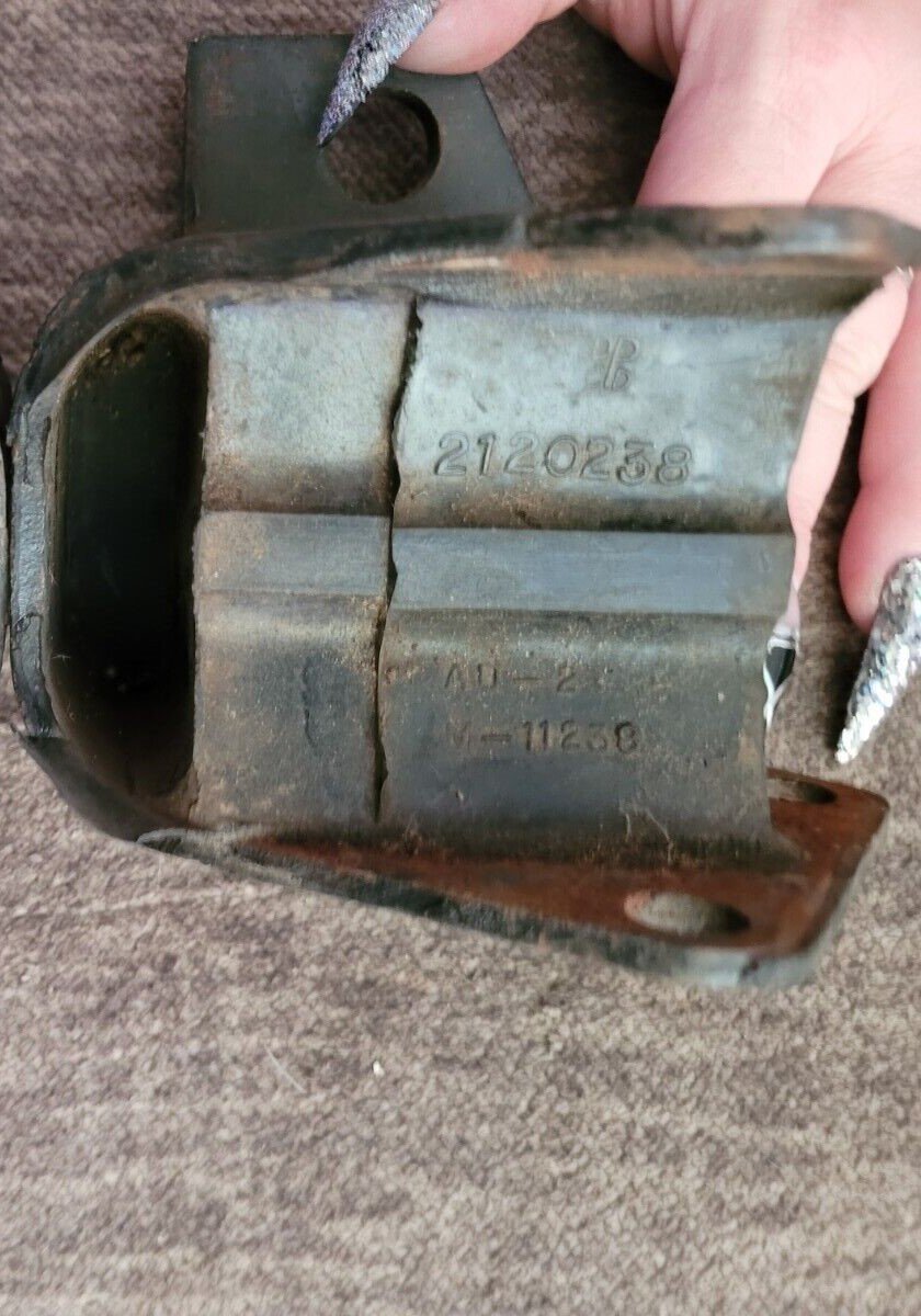 MOTOR MOUNT