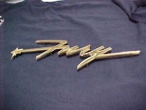 FENDER NAMEPLATE