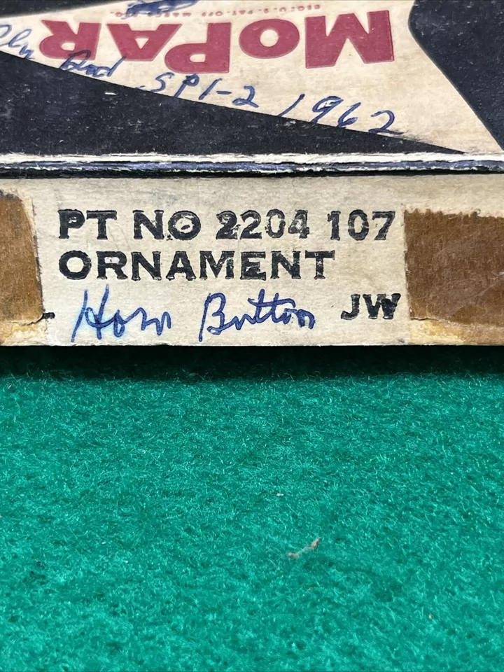HORN ORNAMENT