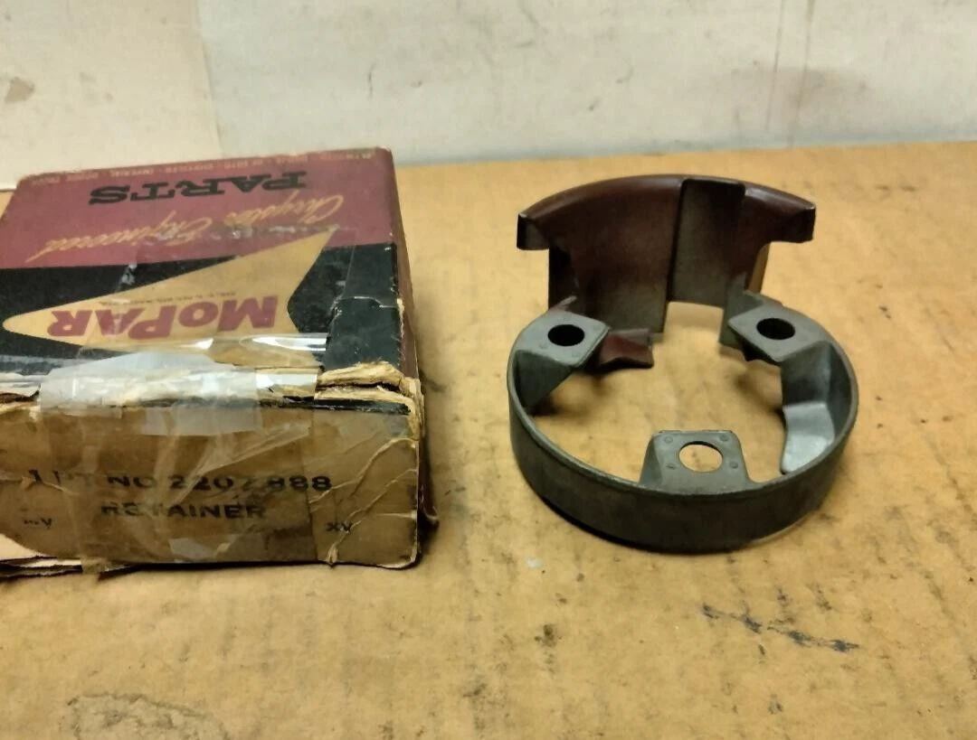 HORN BUTTON RETAINER