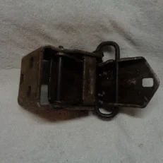 DOOR HINGE