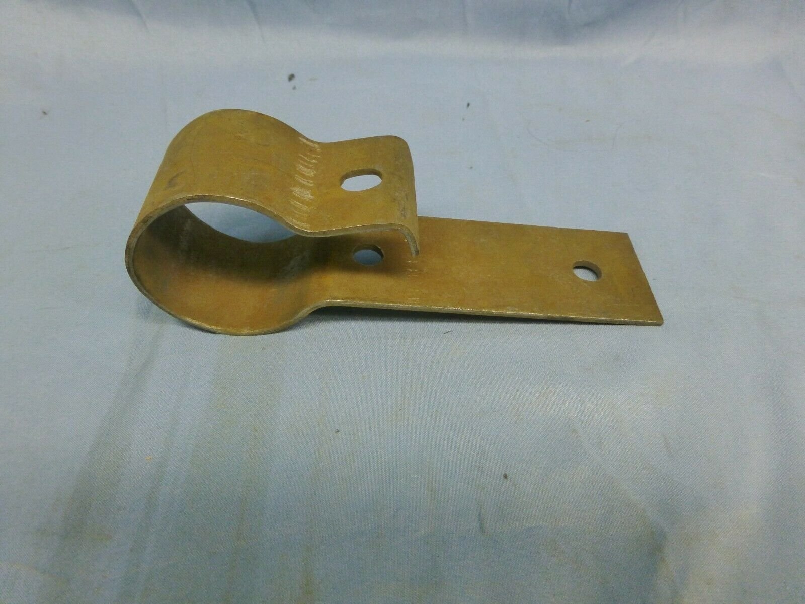 TAIL PIPE HANGER