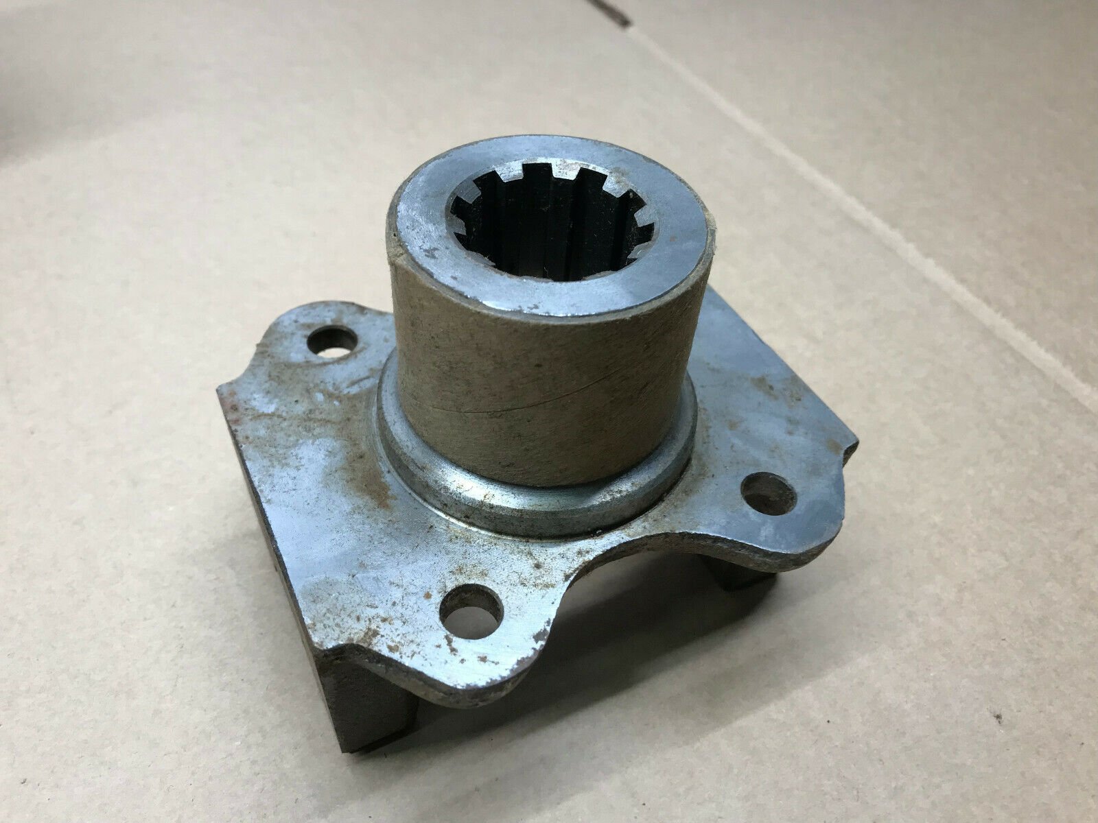 PARK BRAKE DRUM YOKE