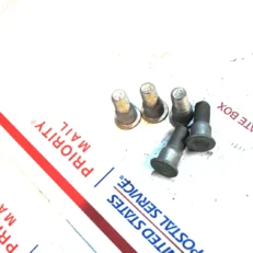 WHEEL STUD