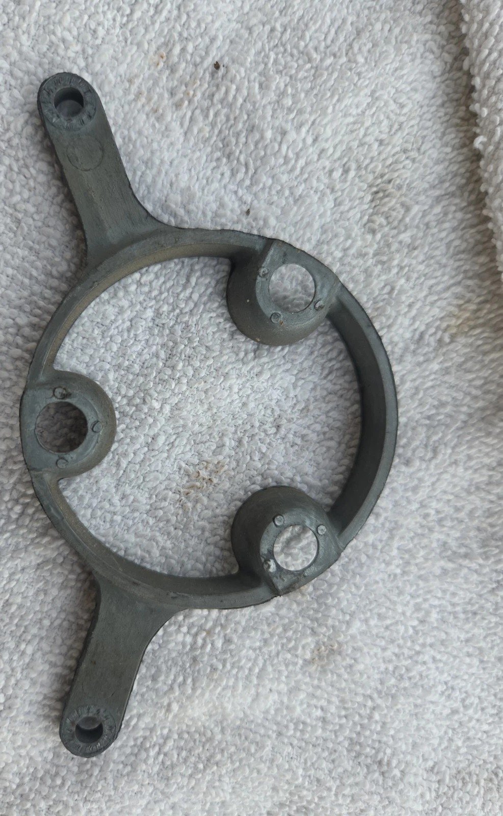 HORN RING RETAINER