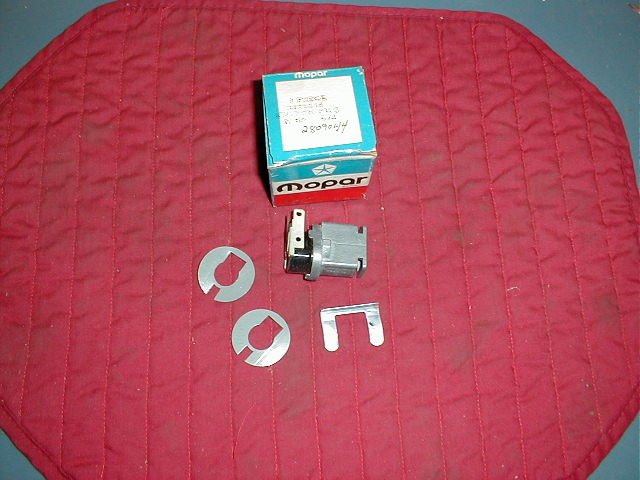 TAILGATE LOCK SWITCH